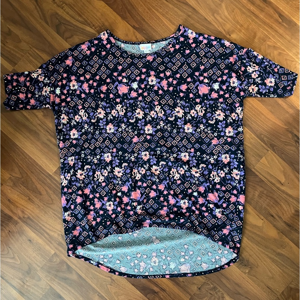 Lularoe Irma Top. Floral. Size XL Like New